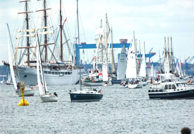 Von der Kieler Woche über Hamburg nach Berlin